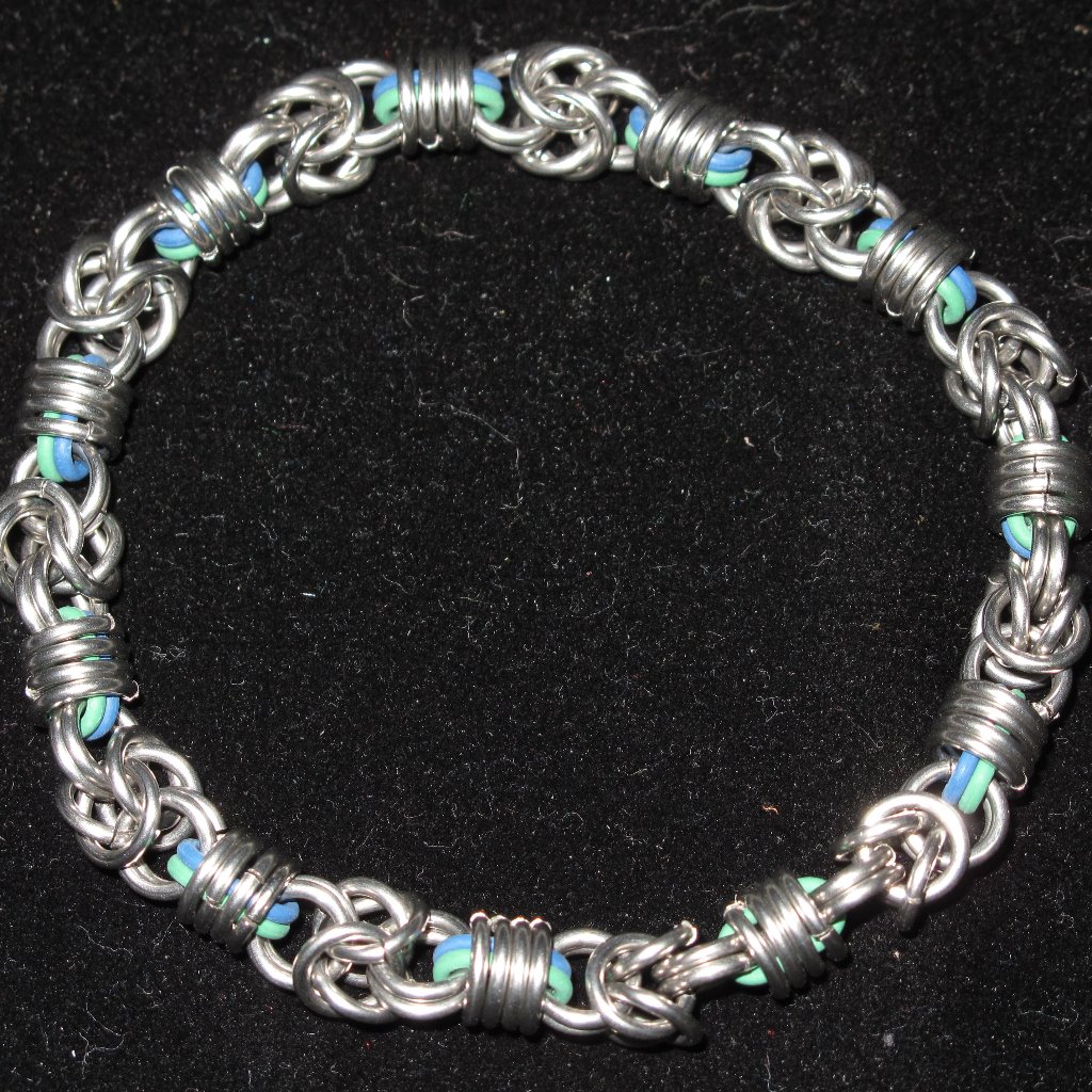 Chainmail Stretch Bracelet - Helm Weave